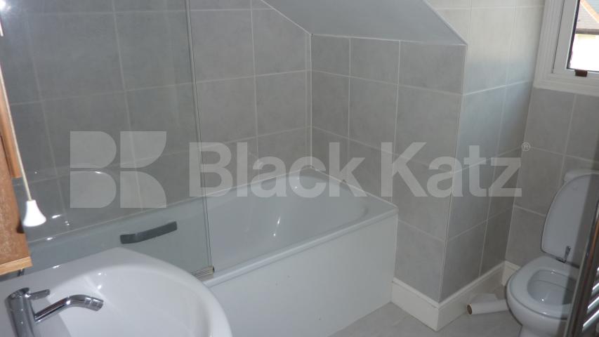 			NEW INSTRUCTION!, 1 Bedroom, 1 bath, 1 reception Flat			 Belsize Square, BELSIZE PARK